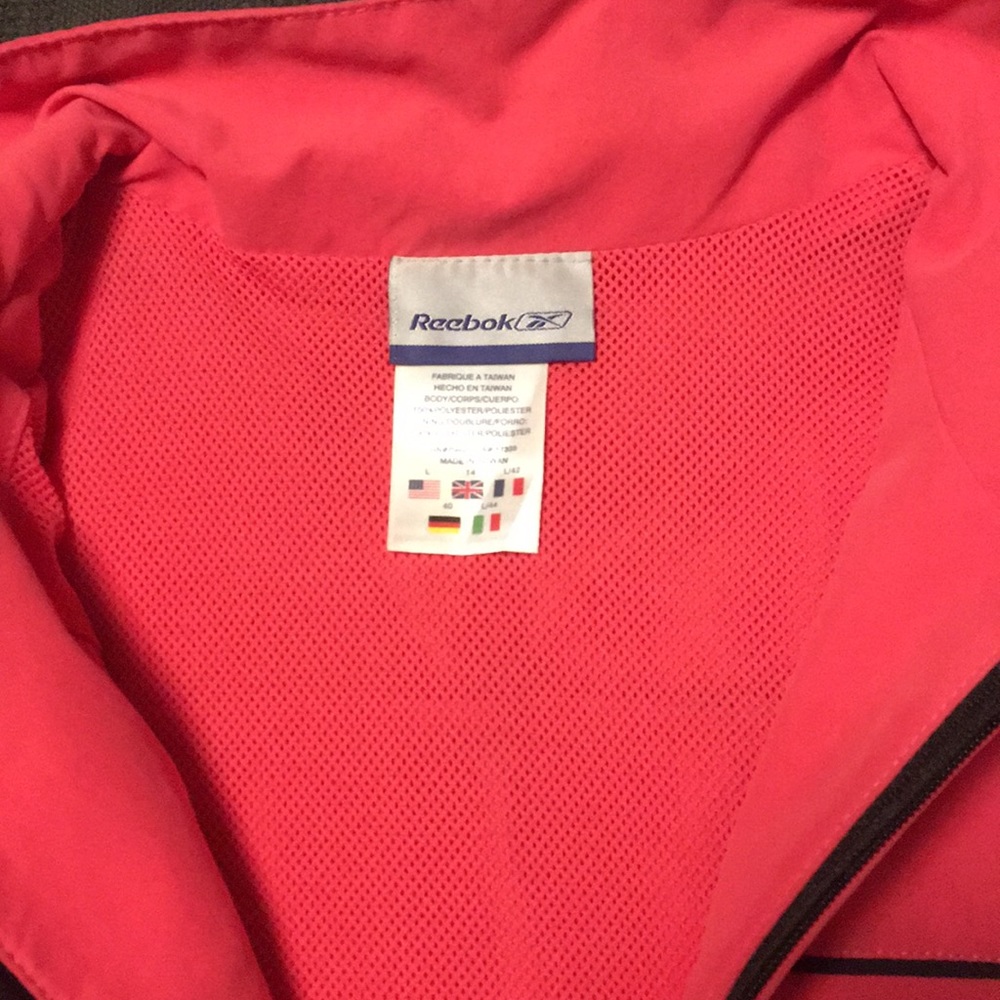 Women's Reebok running jacket - Picture 2 of 5